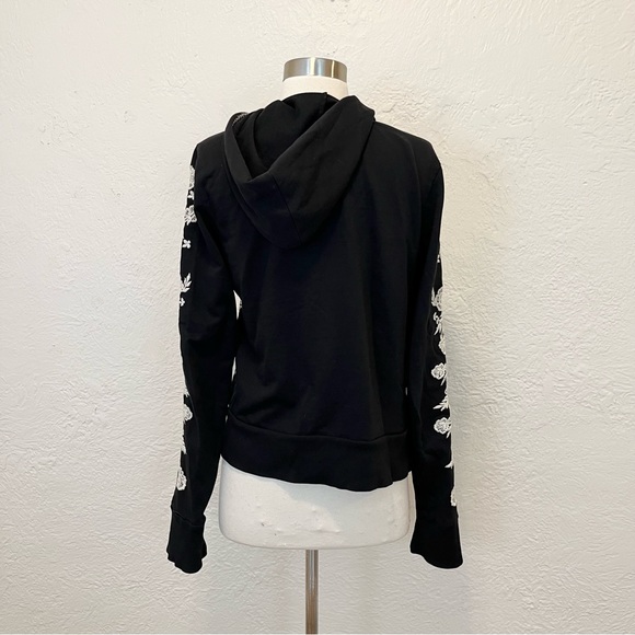 Free People Black Floral Embroidered Hoodie Sweatshirt Top Medium - Picture 5 of 10